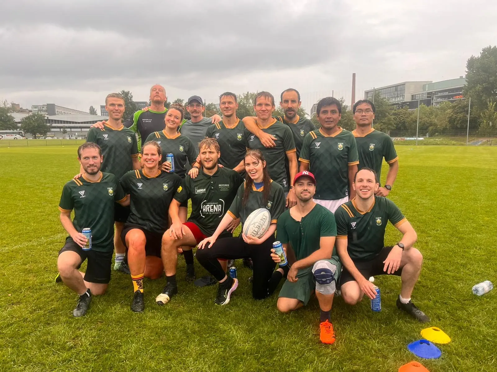 Group photo of the St. Gallen touch rugby players on the Kreuzbleiche
